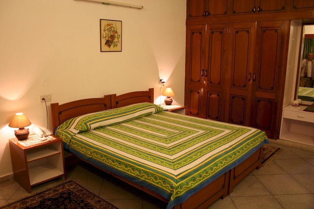 Giri Homestay By Vista Rooms Jaipur Buitenkant foto