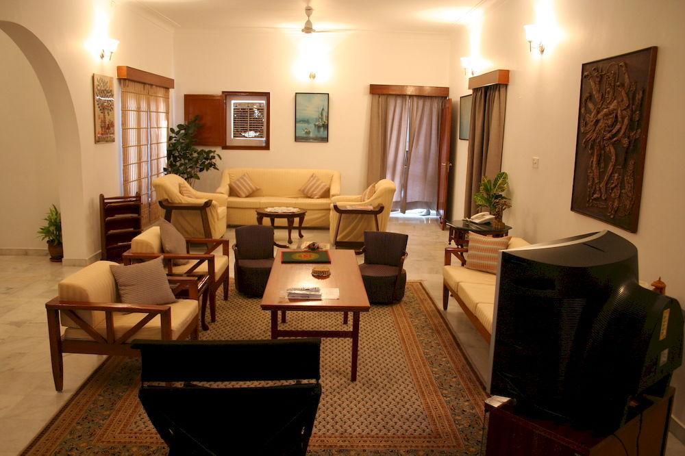 Giri Homestay By Vista Rooms Jaipur Buitenkant foto