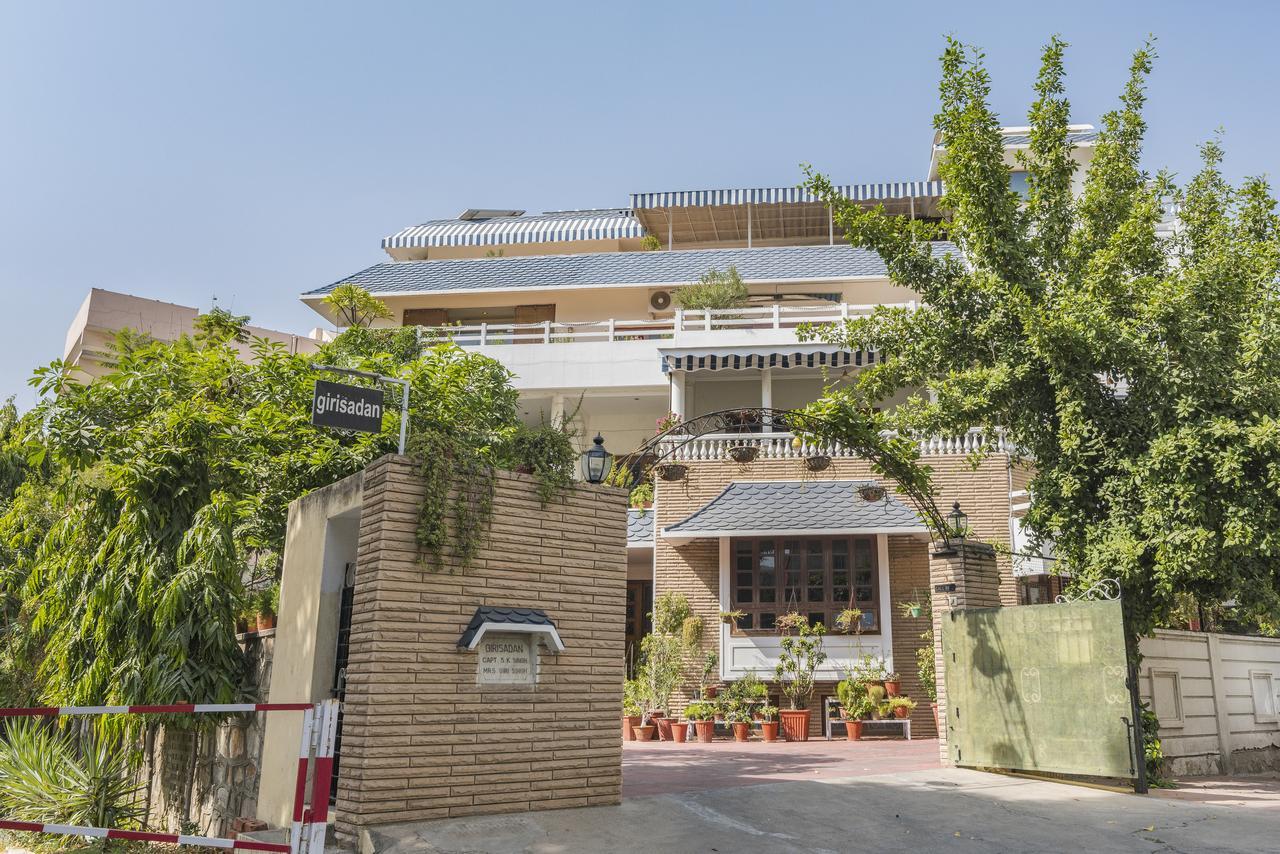 Giri Homestay By Vista Rooms Jaipur Buitenkant foto