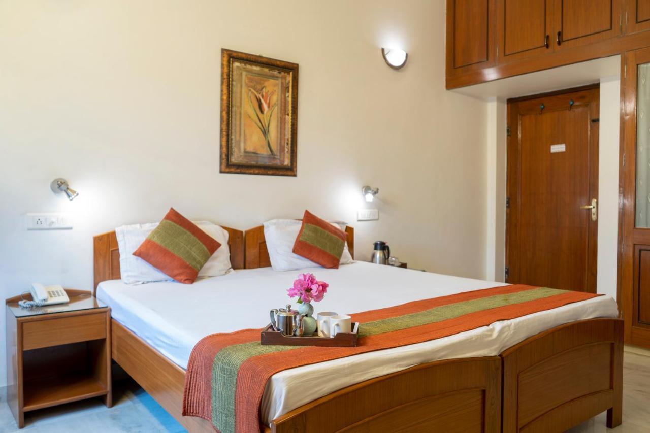Giri Homestay By Vista Rooms Jaipur Buitenkant foto